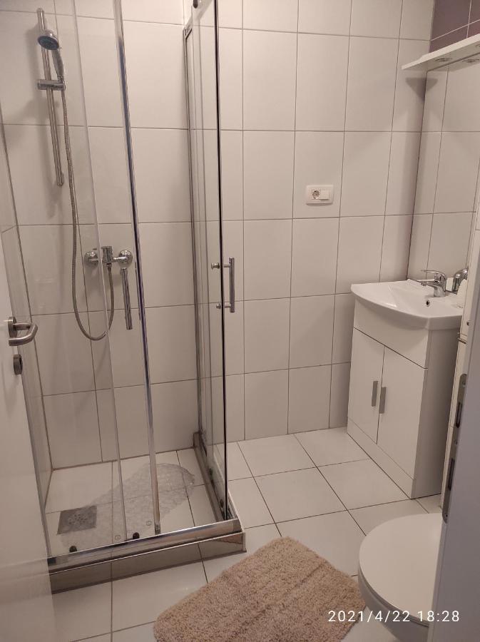 Apartmani Quattro Starigrad Paklenica Εξωτερικό φωτογραφία