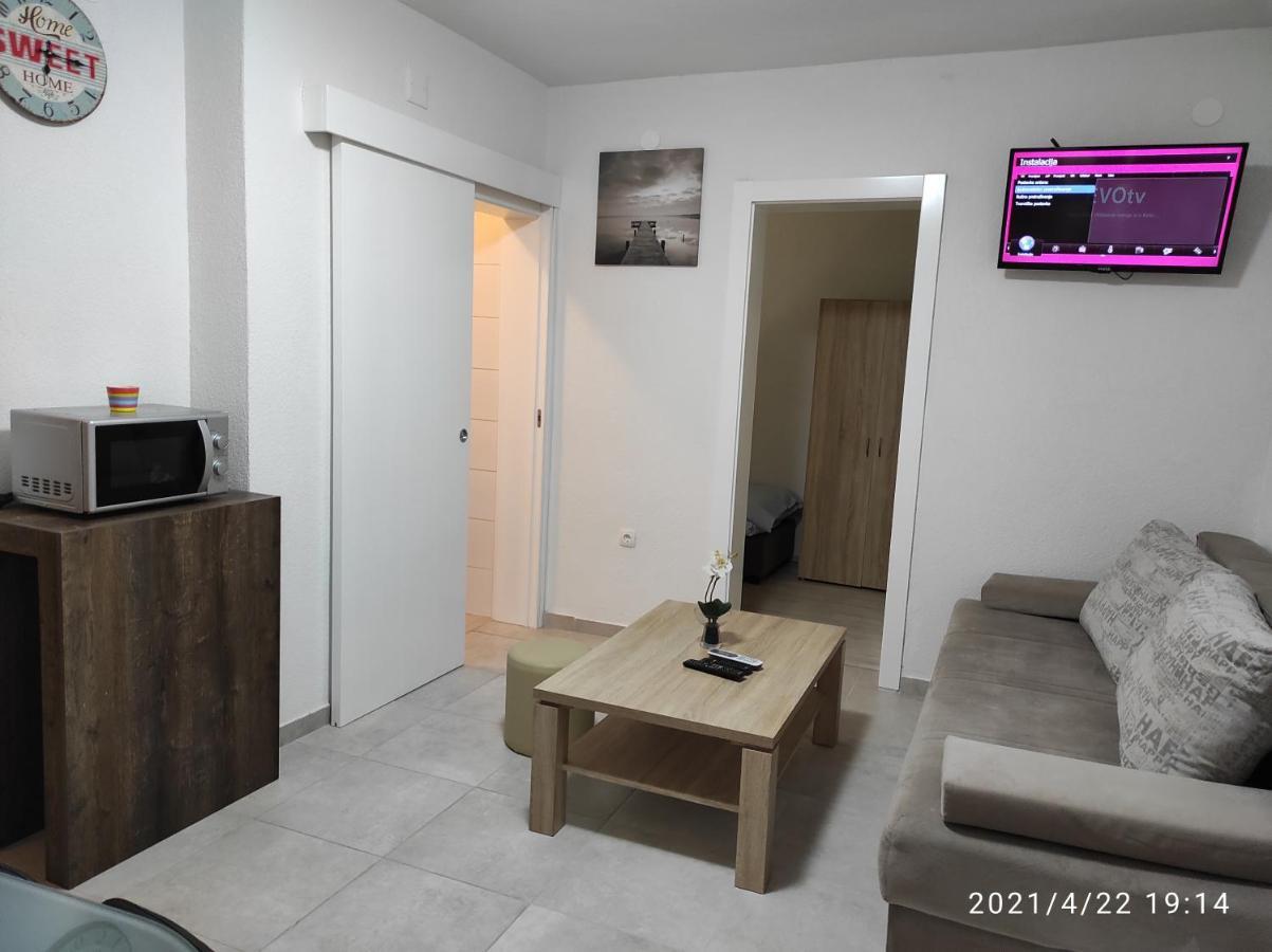 Apartmani Quattro Starigrad Paklenica Εξωτερικό φωτογραφία