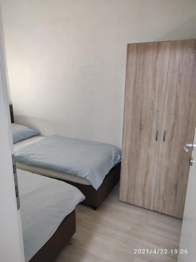 Apartmani Quattro Starigrad Paklenica Εξωτερικό φωτογραφία