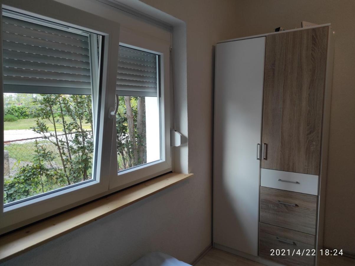 Apartmani Quattro Starigrad Paklenica Εξωτερικό φωτογραφία