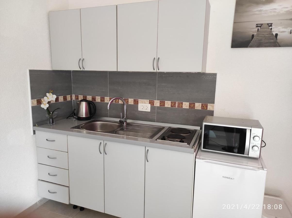 Apartmani Quattro Starigrad Paklenica Εξωτερικό φωτογραφία
