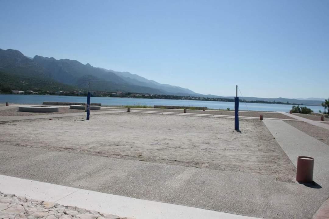 Apartmani Quattro Starigrad Paklenica Εξωτερικό φωτογραφία