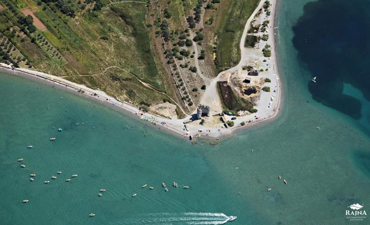 Apartmani Quattro Starigrad Paklenica Εξωτερικό φωτογραφία